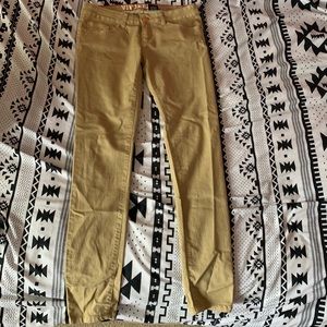 VIP Jeans Mid Rise Khaki Jegging